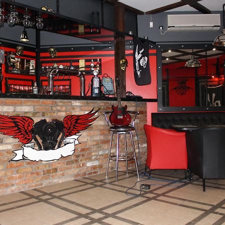 Отель Biker'S Pub Oleksandriia Экстерьер фото